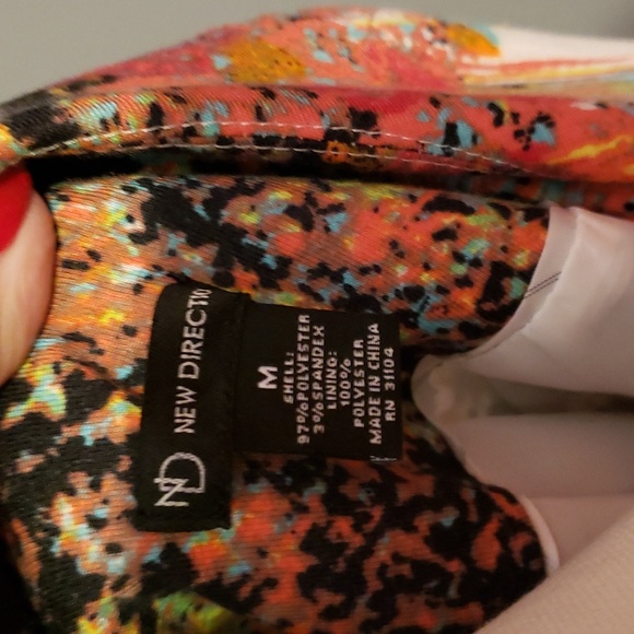 New Directions Floral Tapestry Blazer No Pockets with Poly White Lining - Picture 7 of 7